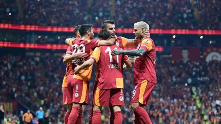Galatasaray’da beklenmedik veda