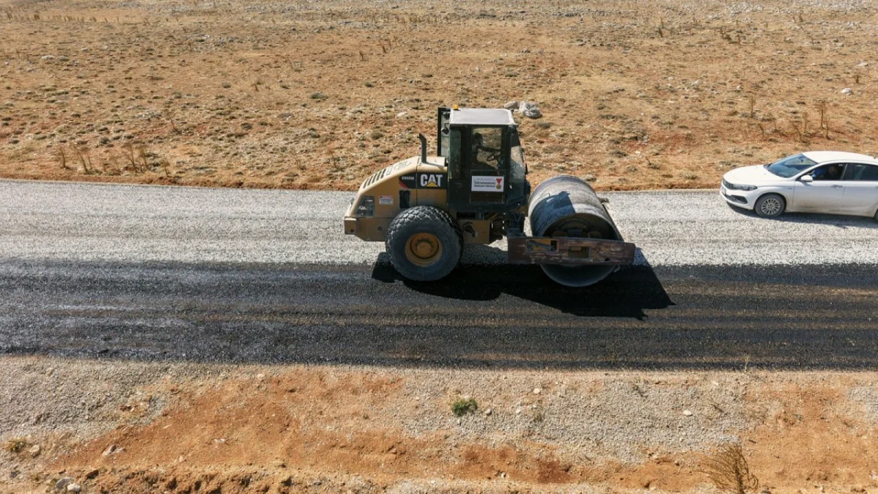 Afşin Oğlakkaya Yolu Büyükşehir tarafından Yenilendi