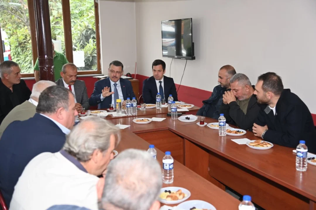 Başkan Genç, Taksi Şoförleriyle Buluştu