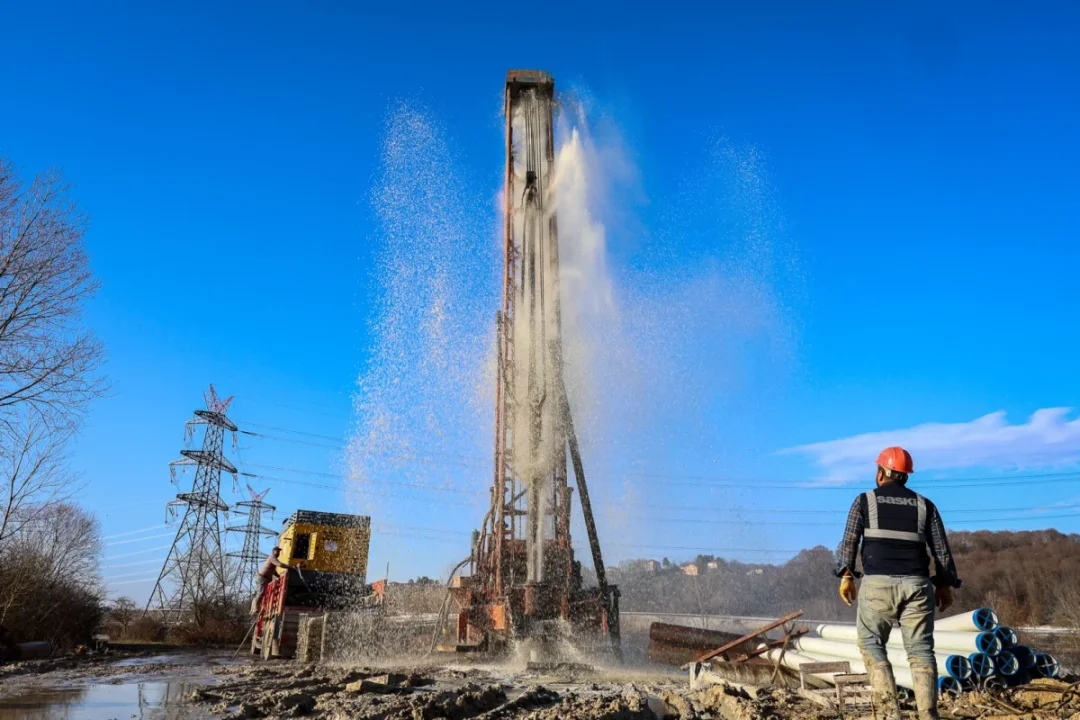 Sakarya'ya 104 Metre Derinlikten Yeni Su Kaynağı Kazandırıldı