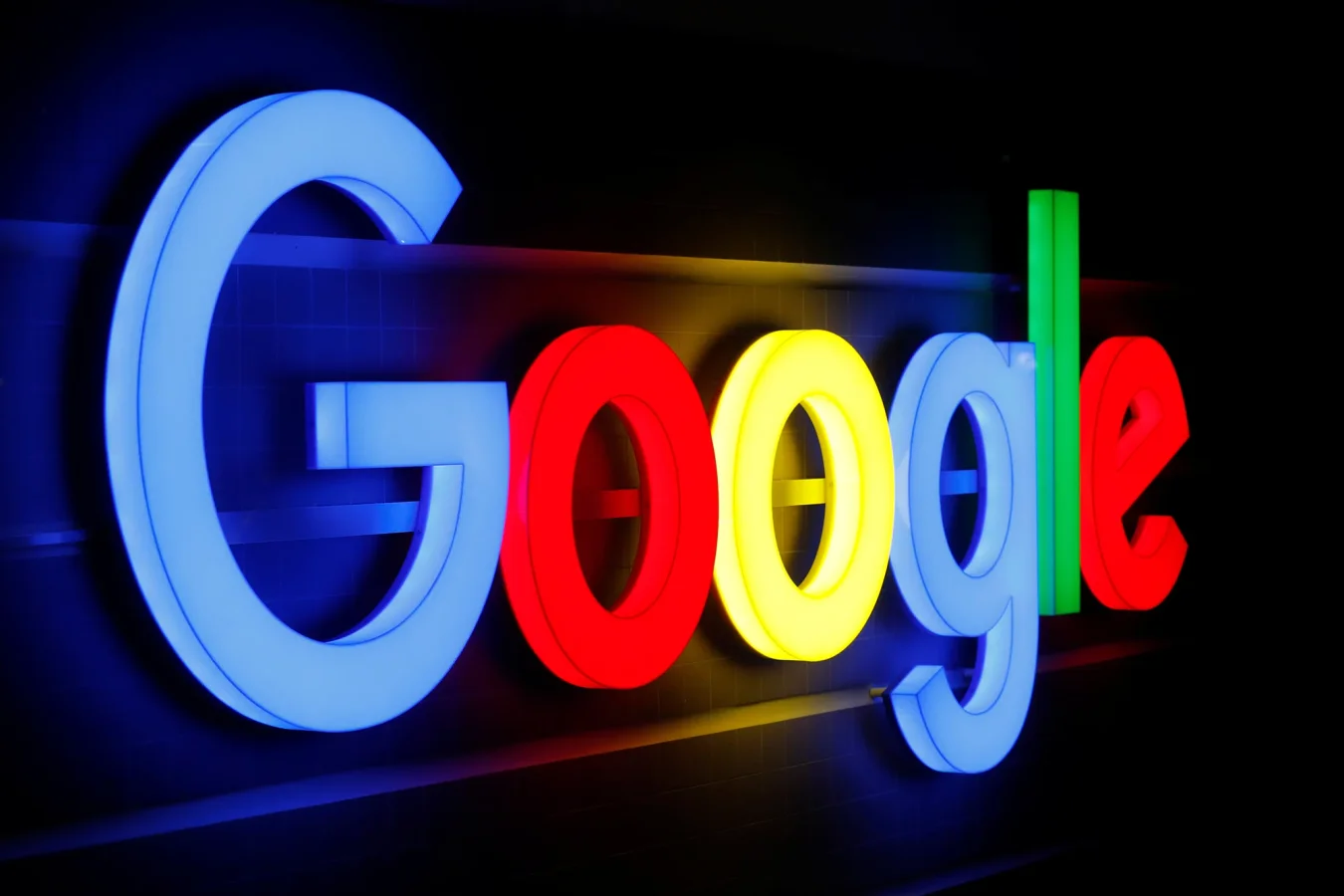 Google, Gizlilik İhlali Nedeniyle 5 Milyar Dolar Ceza ile Karşı Karşıya