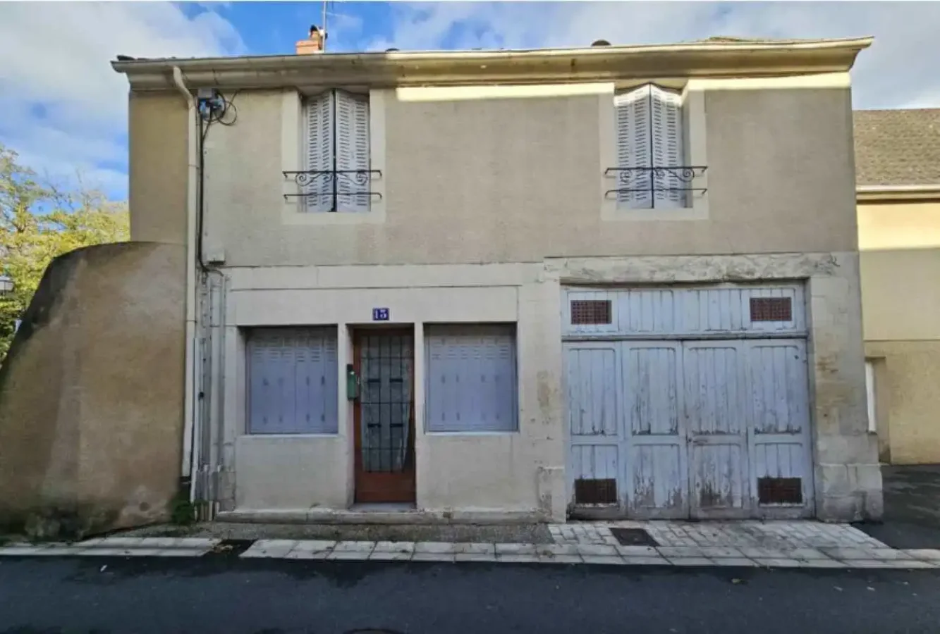 Fransa'daki Saint-Amand-Montrond Kasabası, 1 Euroya Ev Satıyor: İşte Detaylar