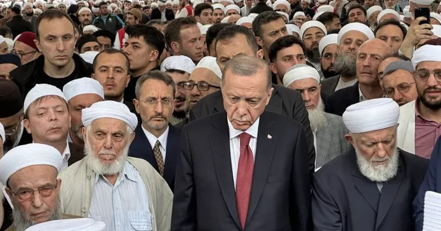 Cumhurbaşkanı Erdoğan, İsmailağa Liderinin Cenaze Töreninde