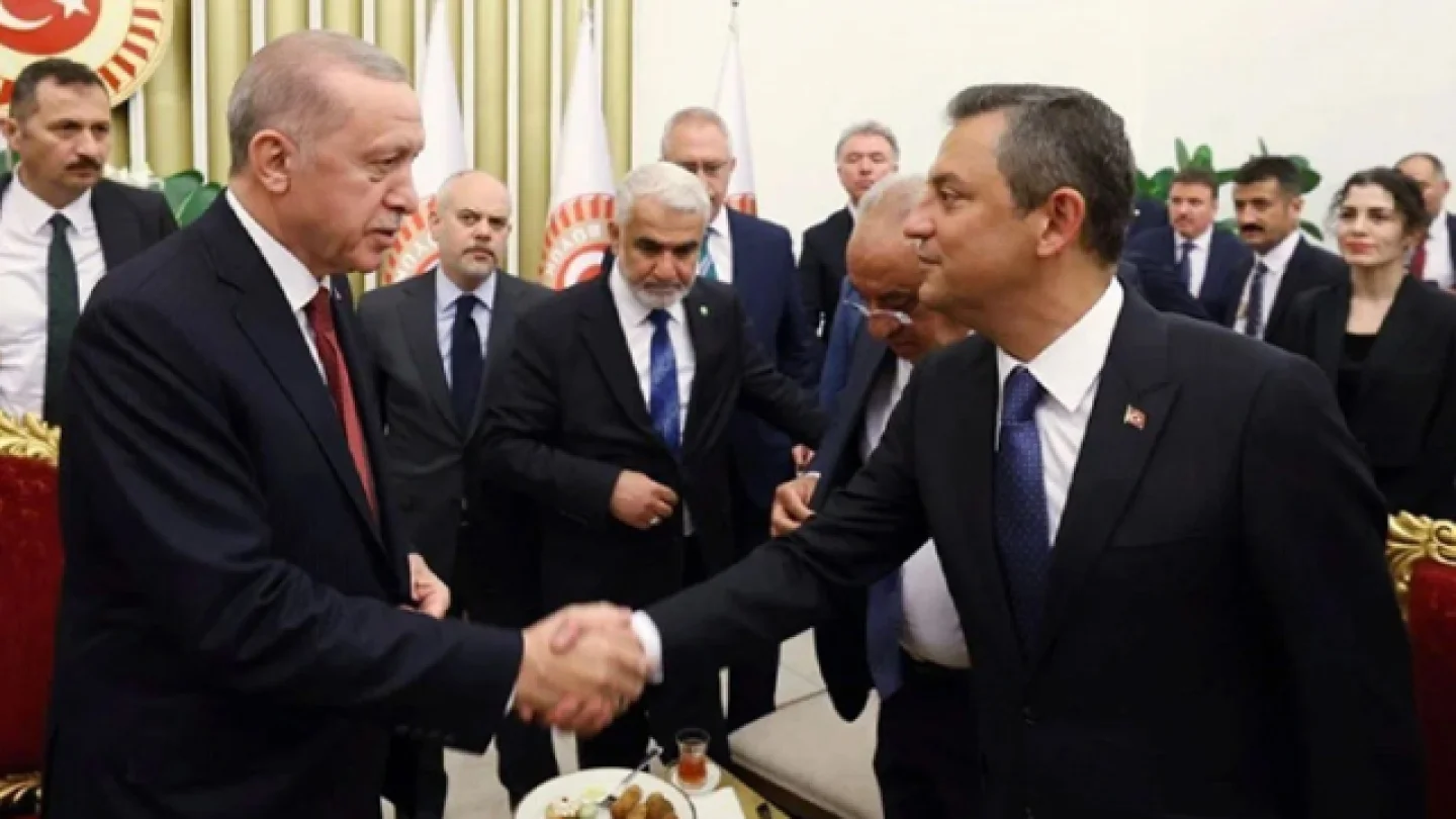 Cumhurbaşkanı Erdoğan ile CHP Lideri Özgür Özel Bugün Görüşecek